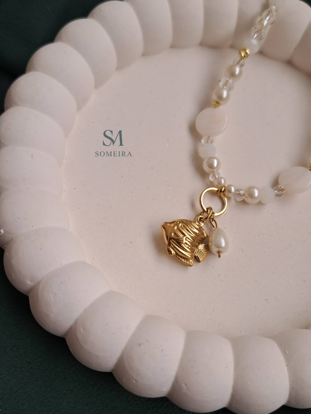 گردنبند با آویز ماهی