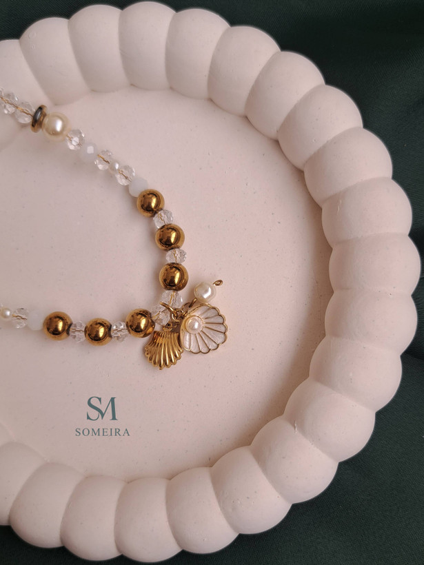 گردنبند درخشان