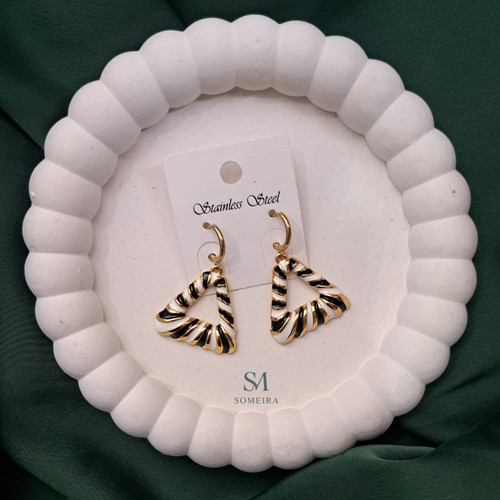 گوشواره دخترانه مثلثی کد ۱۹۷